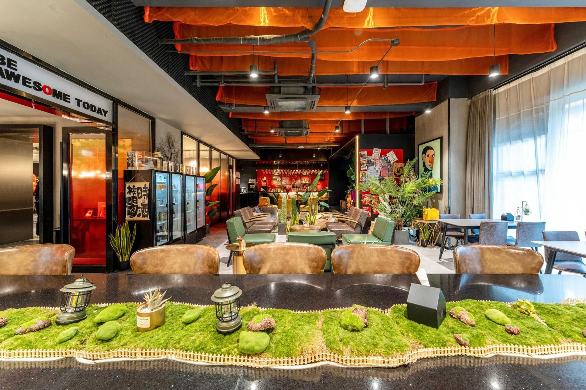 Hesu Designer Hotel & Suites -Near Xi'An Drum Tower And Yongning Gate -Free Laundry Luggage Storage -Kitty Cafe With Freshly Ground Coffee -24H Front Desk -English Service מראה חיצוני תמונה
