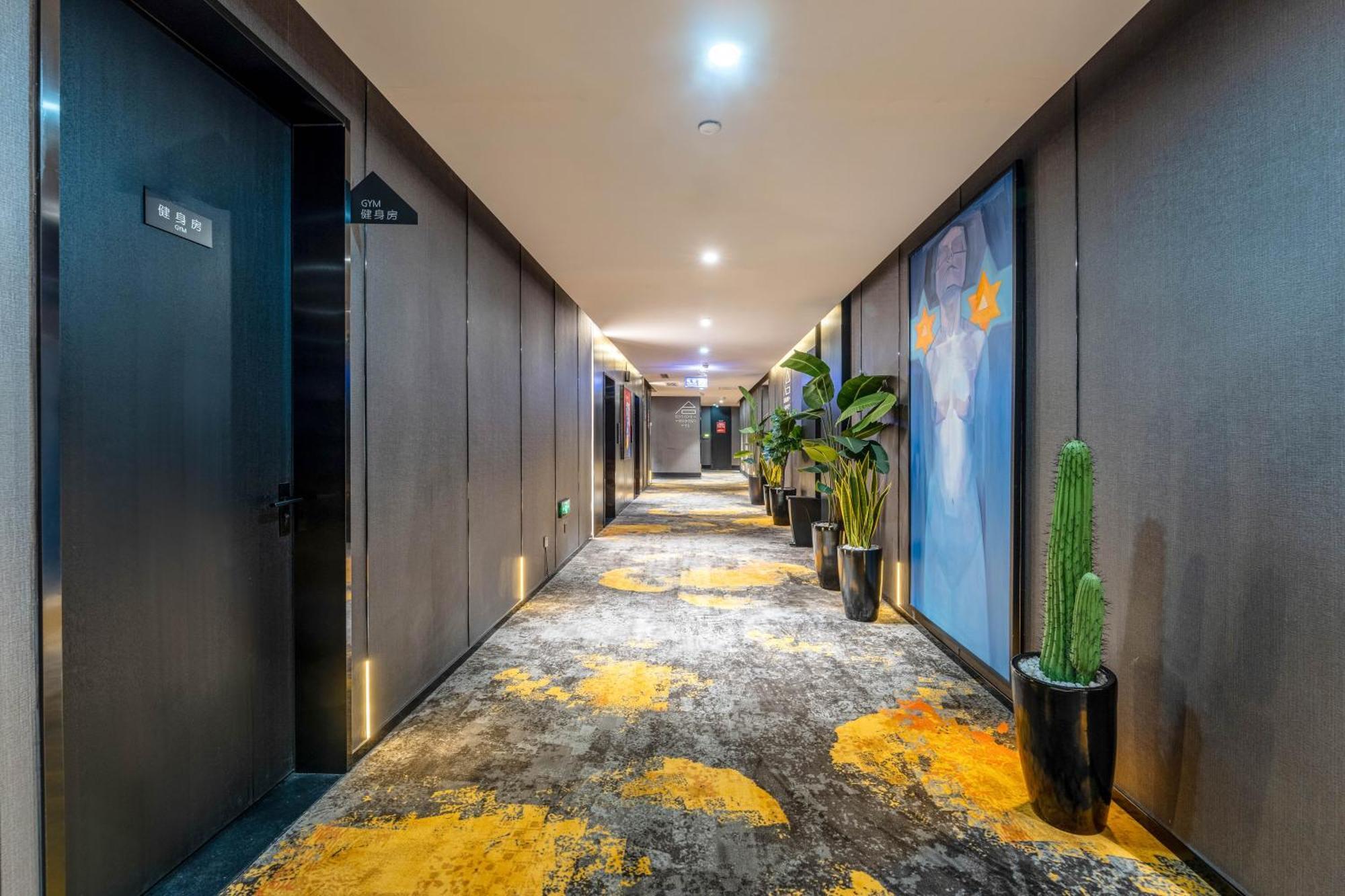 Hesu Designer Hotel & Suites -Near Xi'An Drum Tower And Yongning Gate -Free Laundry Luggage Storage -Kitty Cafe With Freshly Ground Coffee -24H Front Desk -English Service מראה חיצוני תמונה