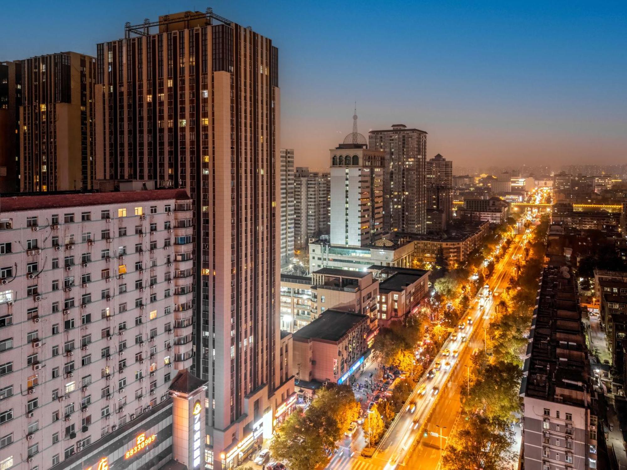 Hesu Designer Hotel & Suites -Near Xi'An Drum Tower And Yongning Gate -Free Laundry Luggage Storage -Kitty Cafe With Freshly Ground Coffee -24H Front Desk -English Service מראה חיצוני תמונה