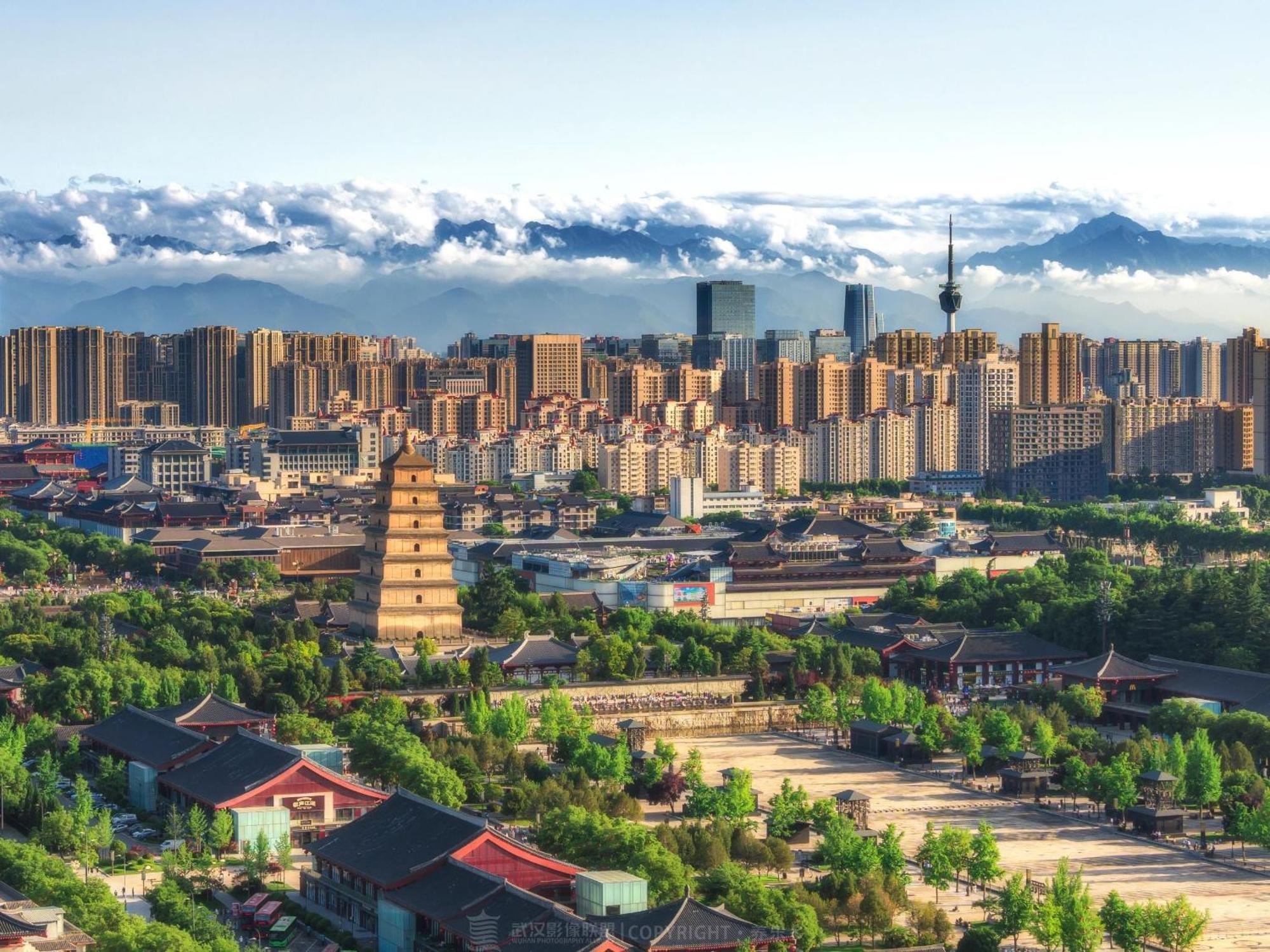 Hesu Designer Hotel & Suites -Near Xi'An Drum Tower And Yongning Gate -Free Laundry Luggage Storage -Kitty Cafe With Freshly Ground Coffee -24H Front Desk -English Service מראה חיצוני תמונה