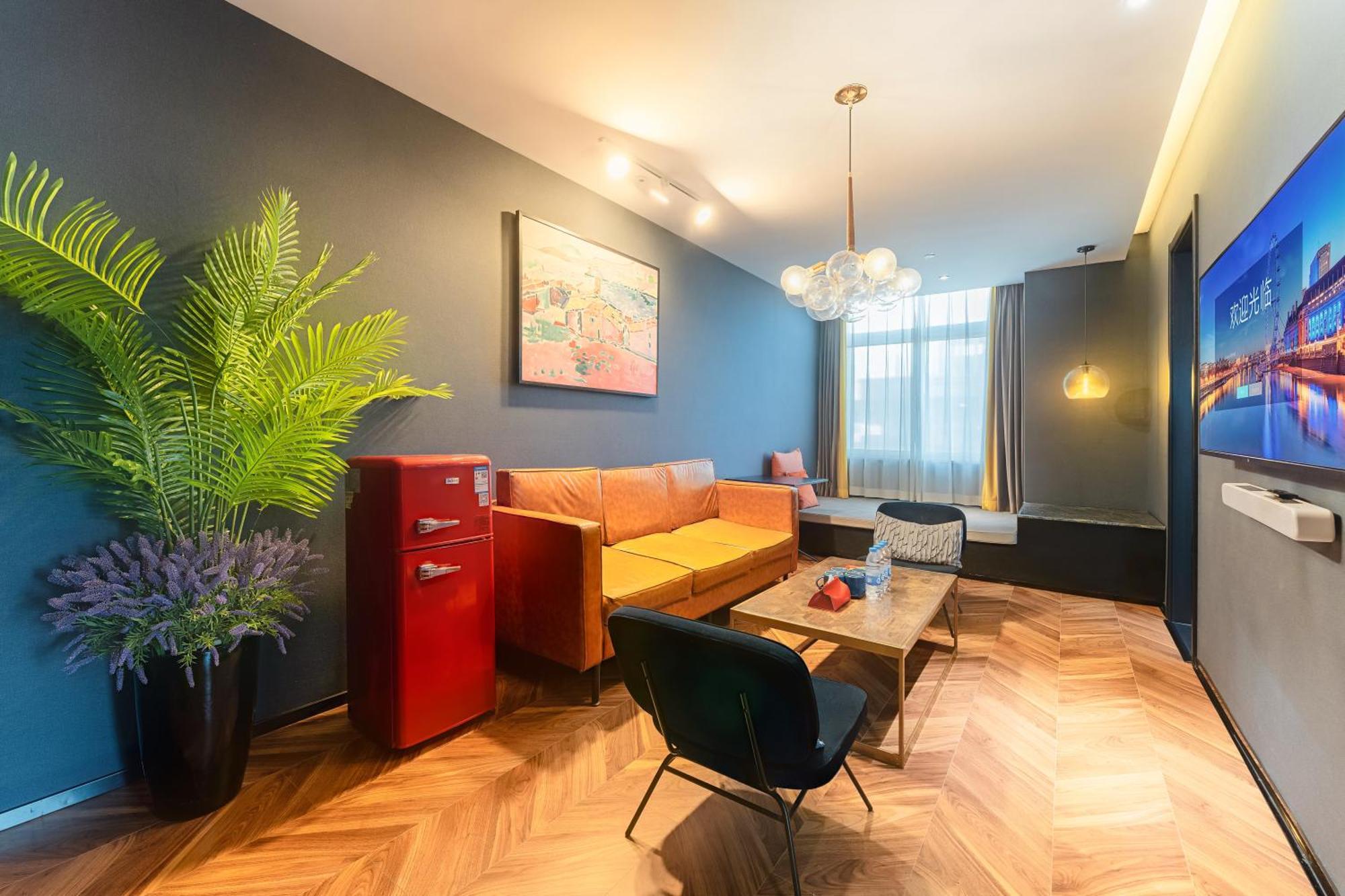 Hesu Designer Hotel & Suites -Near Xi'An Drum Tower And Yongning Gate -Free Laundry Luggage Storage -Kitty Cafe With Freshly Ground Coffee -24H Front Desk -English Service מראה חיצוני תמונה