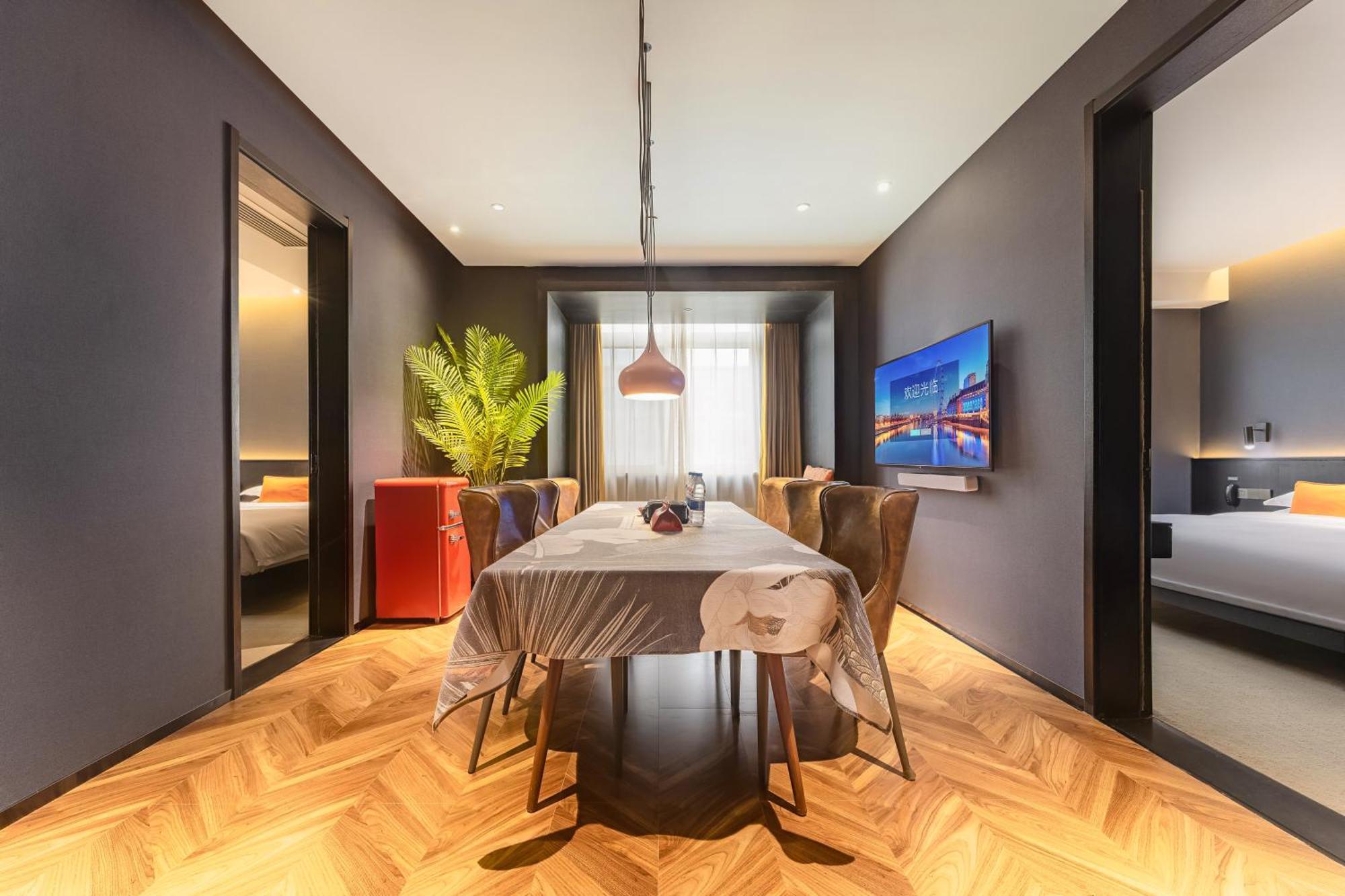Hesu Designer Hotel & Suites -Near Xi'An Drum Tower And Yongning Gate -Free Laundry Luggage Storage -Kitty Cafe With Freshly Ground Coffee -24H Front Desk -English Service מראה חיצוני תמונה