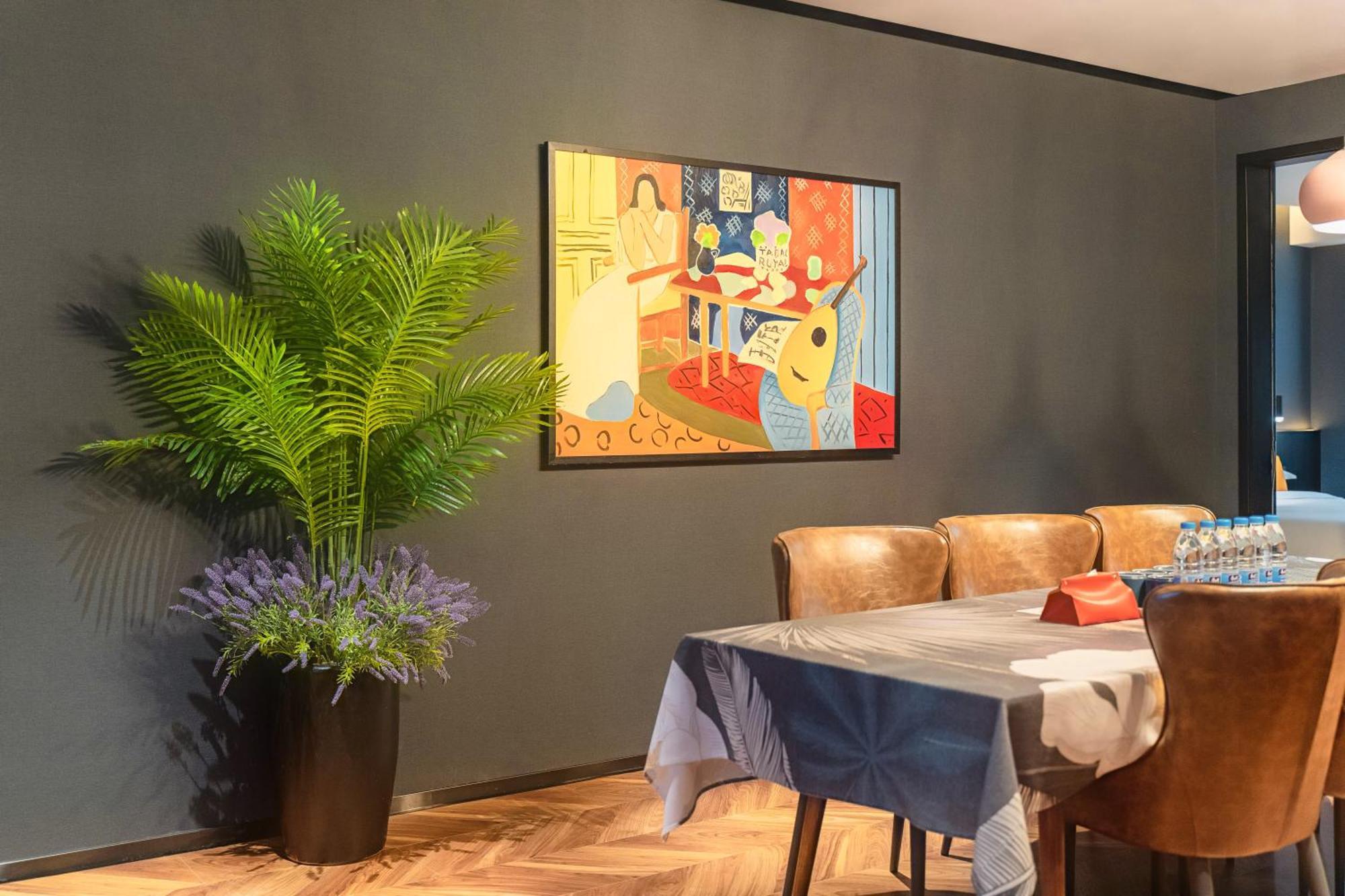Hesu Designer Hotel & Suites -Near Xi'An Drum Tower And Yongning Gate -Free Laundry Luggage Storage -Kitty Cafe With Freshly Ground Coffee -24H Front Desk -English Service מראה חיצוני תמונה