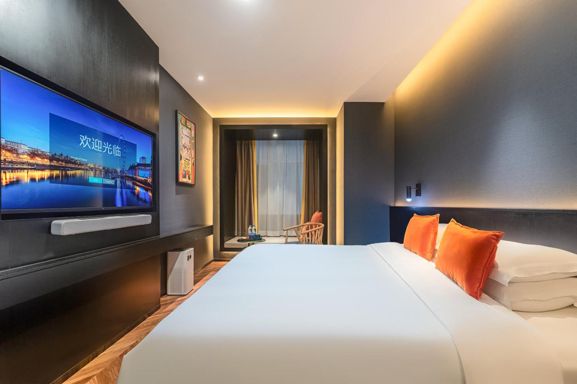 Hesu Designer Hotel & Suites -Near Xi'An Drum Tower And Yongning Gate -Free Laundry Luggage Storage -Kitty Cafe With Freshly Ground Coffee -24H Front Desk -English Service מראה חיצוני תמונה