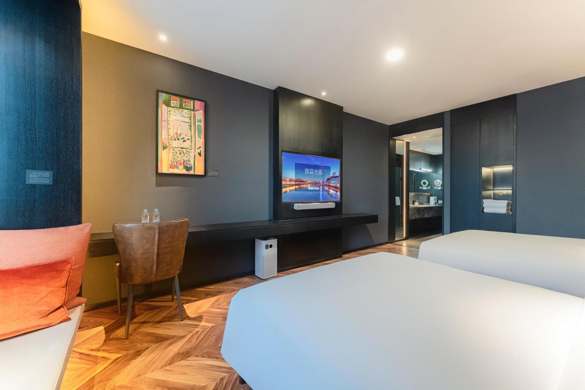Hesu Designer Hotel & Suites -Near Xi'An Drum Tower And Yongning Gate -Free Laundry Luggage Storage -Kitty Cafe With Freshly Ground Coffee -24H Front Desk -English Service מראה חיצוני תמונה