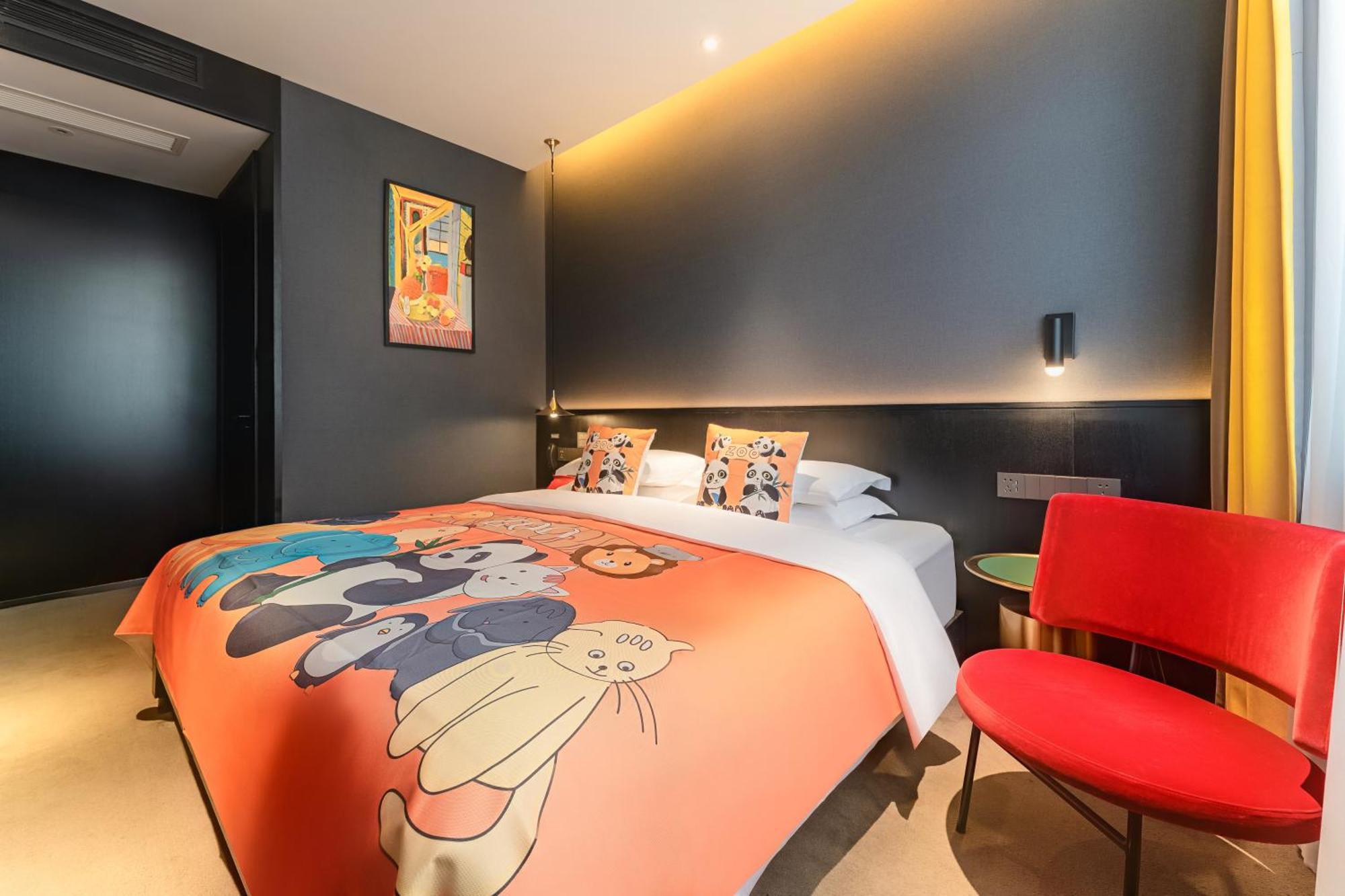 Hesu Designer Hotel & Suites -Near Xi'An Drum Tower And Yongning Gate -Free Laundry Luggage Storage -Kitty Cafe With Freshly Ground Coffee -24H Front Desk -English Service מראה חיצוני תמונה